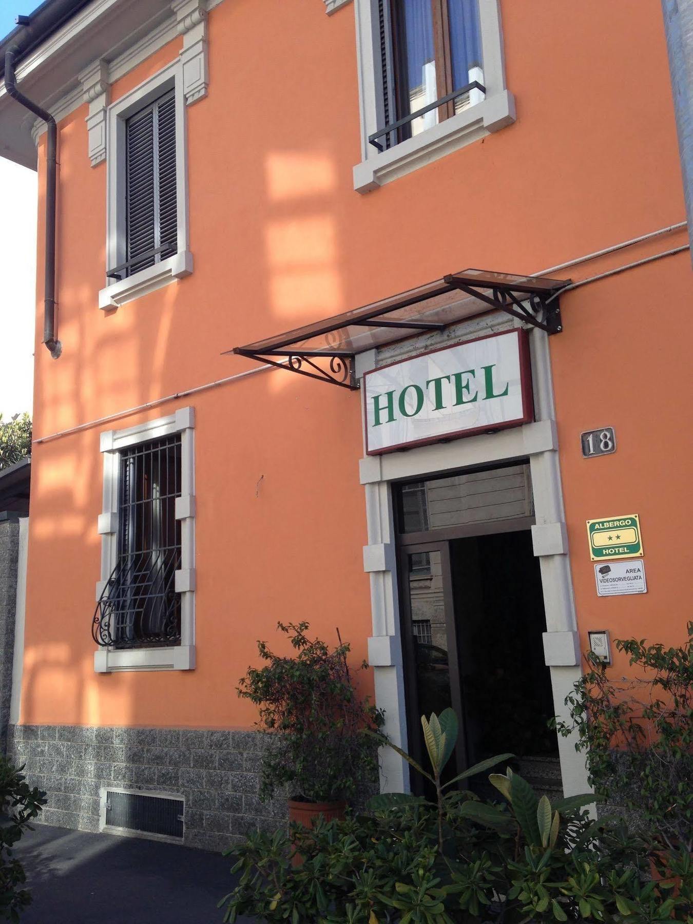 La Caravella 2* Milano